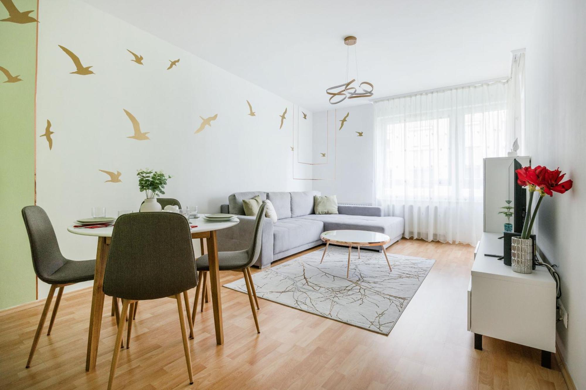 Modern Two-Bedroom Apartment With Free Parking Budapest Esterno foto